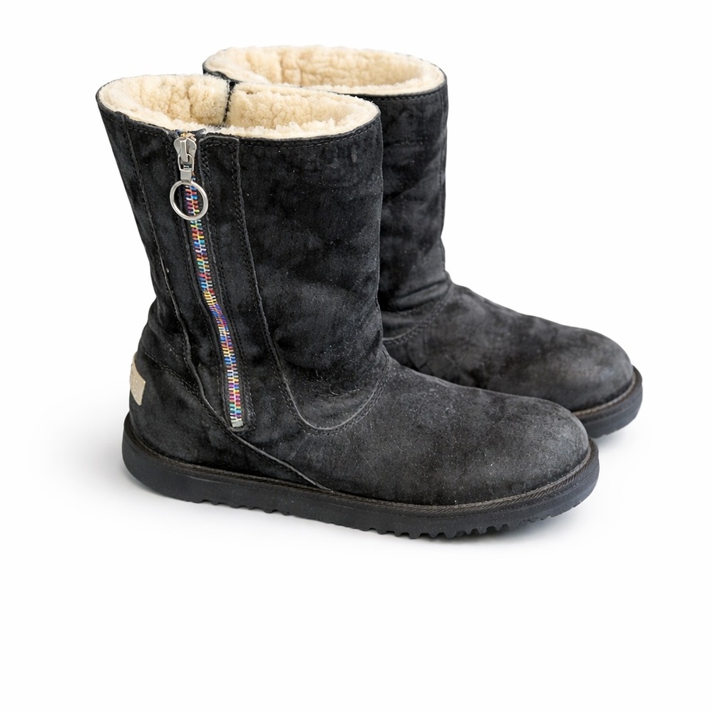 UGG Payton 5654 Black Suede Shearling Rainbow Zip Boots Kids 5